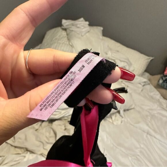 🍄Native intimates black & bright pink bow lingerie babydoll open back top/dress - Picture 5 of 9